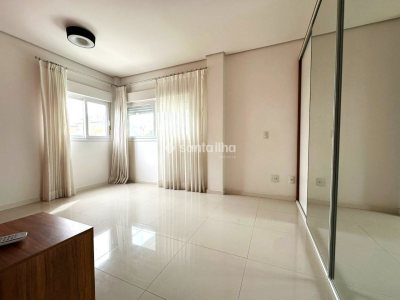 Apartamento à venda com 177m², 3 quartos, 3 suítes, 2 vagas no bairro Campeche em Florianópolis - Foto 11