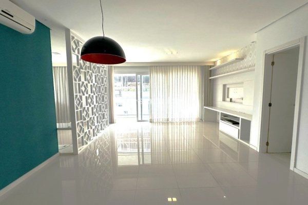Apartamento à venda com 177m², 3 quartos, 3 suítes, 2 vagas no bairro Campeche em Florianópolis