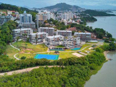 Apartamento à venda com 162m², 3 quartos, 3 suítes, 4 vagas no bairro João Paulo em Florianopolis - Foto 2