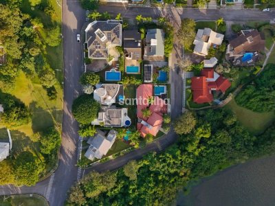Casa à venda com 546m², 4 quartos, 2 suítes, 2 vagas no bairro Lagoa da Conceição em Florianópolis - Foto 41