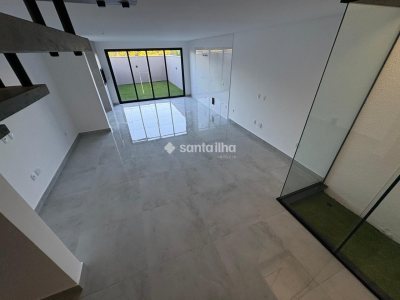 Casa à venda com 144m², 3 quartos, 1 suíte, 1 vaga no bairro Campeche em Florianópolis - Foto 13