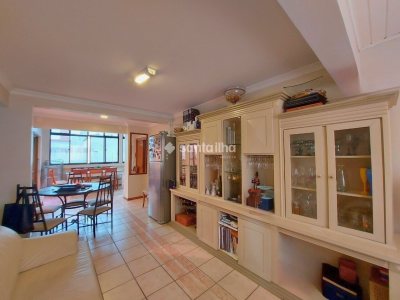 Cobertura à venda com 215m², 4 quartos, 1 suíte, 2 vagas no bairro Centro em Florianópolis - Foto 4