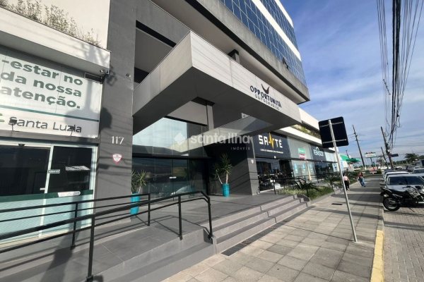 Sala/Conjunto à venda com 38m², 1 vaga no bairro Saco dos Limões em Florianópolis