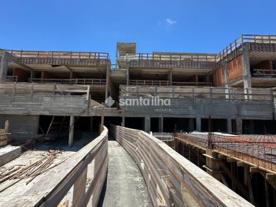 Casa em Condomínio à venda com 258m², 3 quartos, 3 suítes, 2 vagas no bairro Lagoa da Conceição em Florianópolis - Foto 2