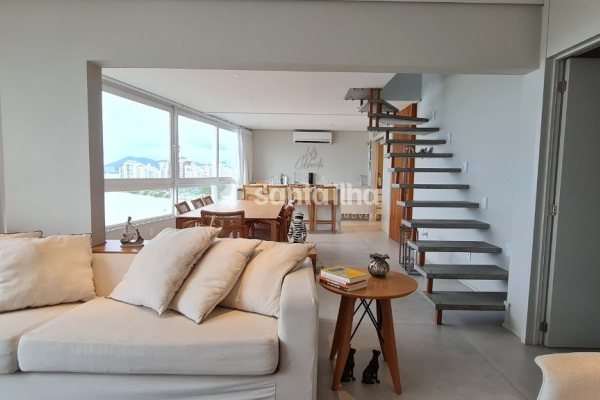 Cobertura à venda com 172m², 3 quartos, 1 suíte, 1 vaga no bairro Centro em Florianópolis