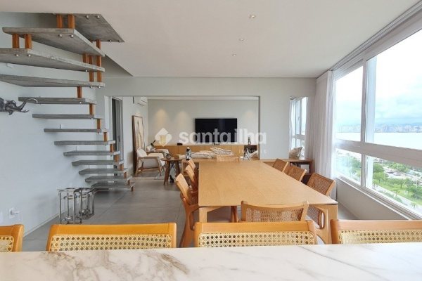 Cobertura à venda com 172m², 3 quartos, 1 suíte, 1 vaga no bairro Centro em Florianópolis