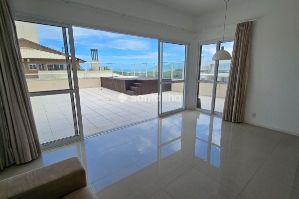 Cobertura à venda com 170m², 3 quartos, 1 suíte, 2 vagas no bairro Campeche Leste em Florianópolis
