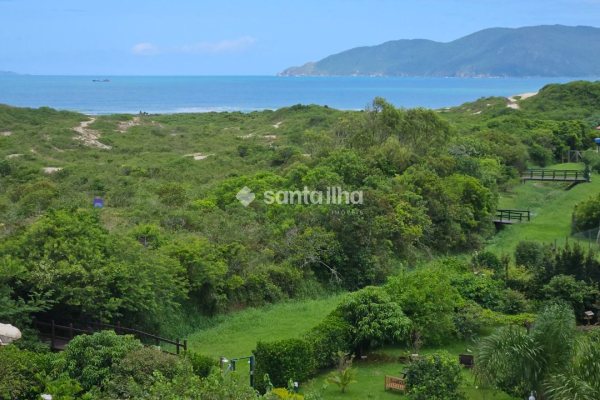 Cobertura à venda com 170m², 3 quartos, 1 suíte, 2 vagas no bairro Campeche Leste em Florianópolis