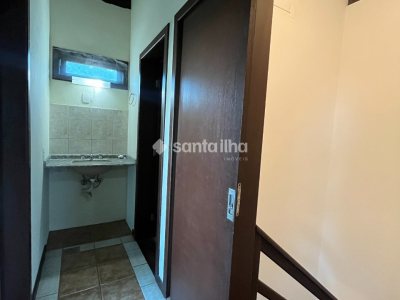 Casa para alugar com 200m², 3 quartos, 1 suíte, 2 vagas no bairro Lagoa da Conceição em Florianopolis - Foto 12