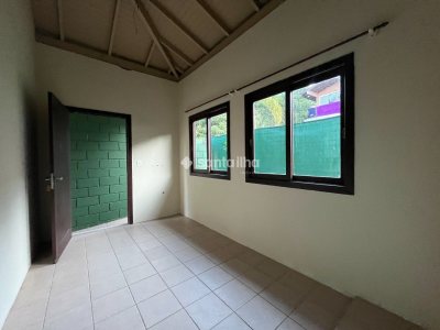 Casa para alugar com 200m², 3 quartos, 1 suíte, 2 vagas no bairro Lagoa da Conceição em Florianopolis - Foto 28