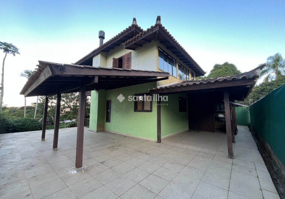 Casa para alugar com 200m², 3 quartos, 1 suíte, 2 vagas no bairro Lagoa da Conceição em Florianopolis - Foto 1