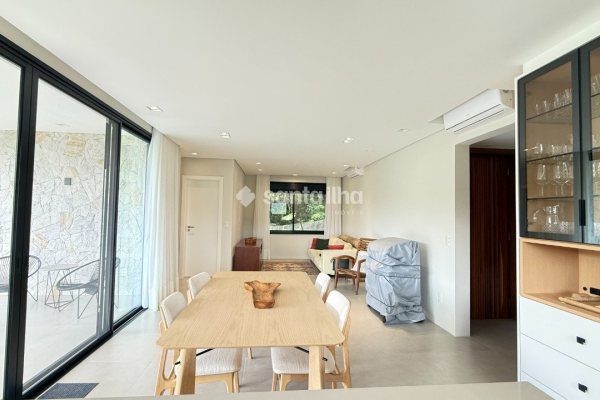 Casa para alugar com 158m², 1 quarto, 1 suíte, 4 vagas no bairro Pântano do Sul em Florianópolis