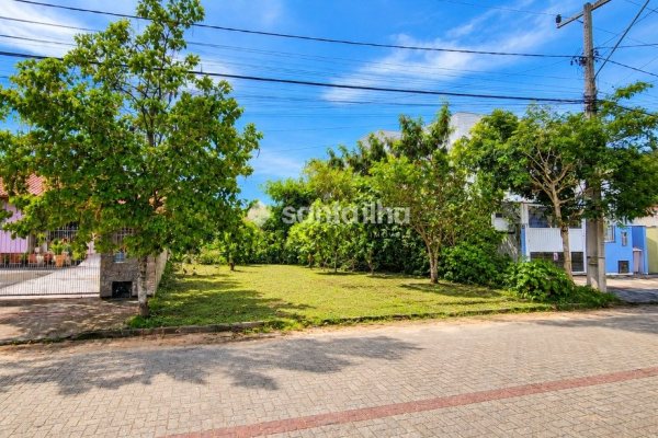 Terreno à venda com 336m² no bairro Ribeirão da Ilha em Florianópolis