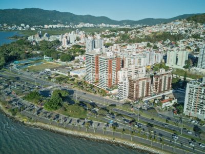 Apartamento à venda com 131m², 3 quartos, 3 suítes, 3 vagas no bairro Agronômica em Florianópolis - Foto 61