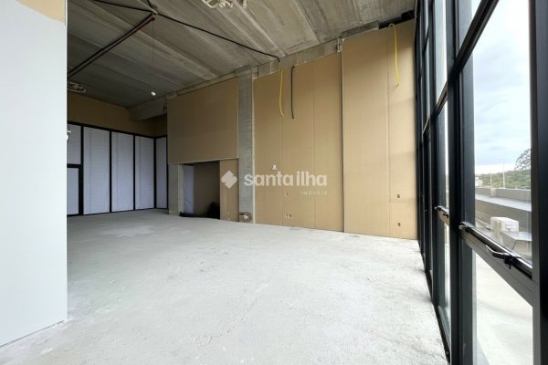 Loja para alugar com 118m², 1 vaga no bairro Campeche em Florianópolis