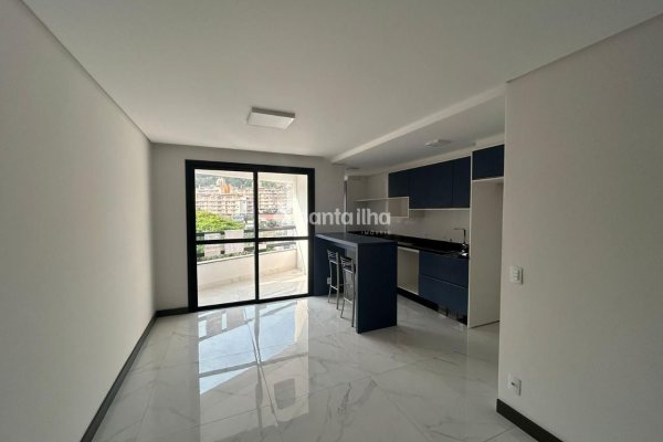 Apartamento à venda com 81m², 2 quartos, 1 suíte, 2 vagas no bairro Saco dos Limões em Florianópolis