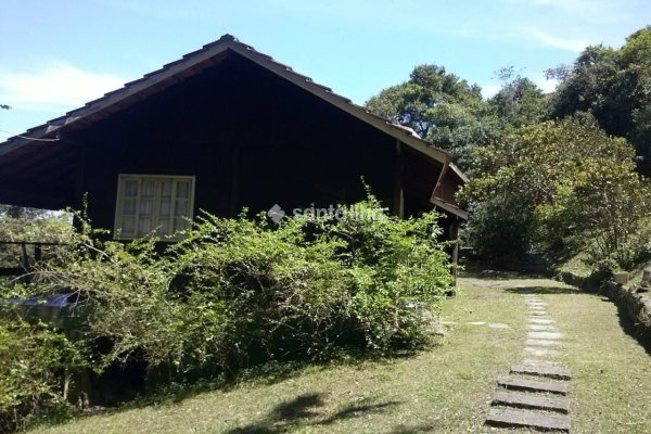 Pousada à venda com 1.400m², 25 quartos, 35 vagas no bairro Rio Tavares em Florianópolis