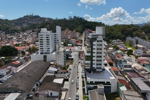 Sala/Conjunto à venda com 38m², 1 vaga no bairro Saco dos Limões em Florianópolis
