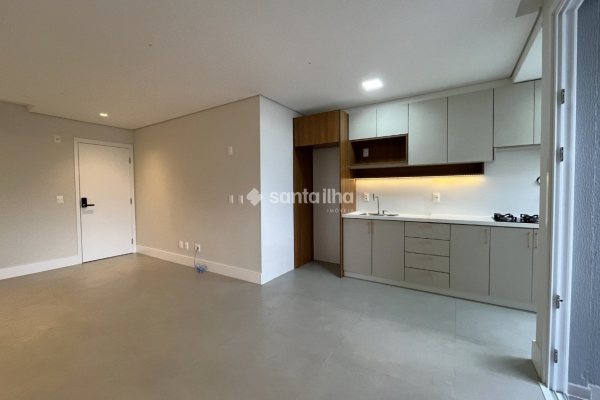 Apartamento para alugar com 67m², 2 quartos, 1 suíte, 1 vaga no bairro Campeche em Florianópolis