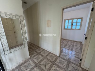 Casa à venda com 260m², 5 quartos, 2 suítes, 5 vagas no bairro Rio Tavares em Florianópolis - Foto 18