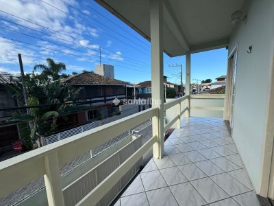 Casa à venda com 260m², 5 quartos, 2 suítes, 5 vagas no bairro Rio Tavares em Florianópolis - Foto 33