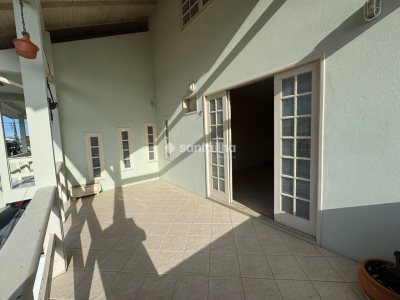 Casa à venda com 260m², 5 quartos, 2 suítes, 5 vagas no bairro Rio Tavares em Florianópolis - Foto 51