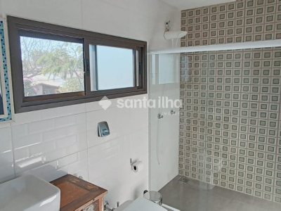 Casa à venda com 179m², 3 quartos, 1 suíte, 2 vagas no bairro Campeche em Florianópolis - Foto 14