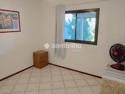 Casa à venda com 179m², 3 quartos, 1 suíte, 2 vagas no bairro Campeche em Florianópolis - Foto 20