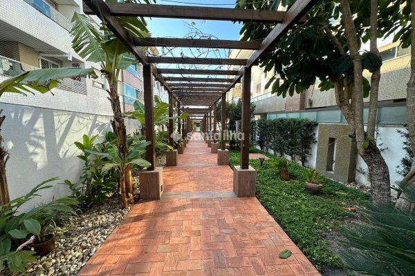 Apartamento à venda com 84m², 2 quartos, 1 suíte, 2 vagas no bairro Campeche em Florianópolis