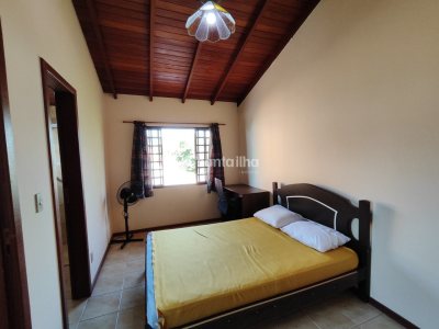 Casa à venda com 250m², 6 quartos, 3 suítes, 4 vagas no bairro Pântano do Sul em Florianópolis - Foto 39