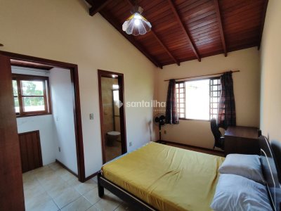Casa à venda com 250m², 6 quartos, 3 suítes, 4 vagas no bairro Pântano do Sul em Florianópolis - Foto 40
