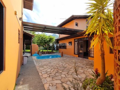 Casa à venda com 250m², 6 quartos, 3 suítes, 4 vagas no bairro Pântano do Sul em Florianópolis - Foto 27