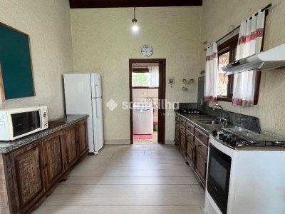 Casa à venda com 113m², 3 quartos, 1 suíte, 2 vagas no bairro Campeche em Florianópolis - Foto 8