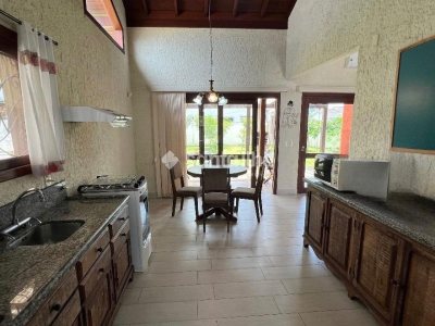 Casa à venda com 113m², 3 quartos, 1 suíte, 2 vagas no bairro Campeche em Florianópolis - Foto 9