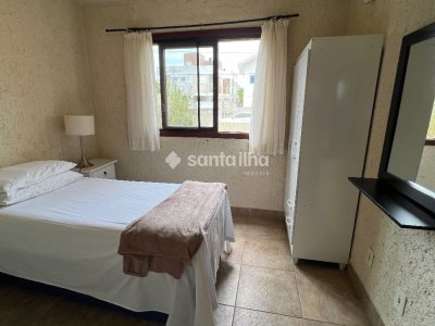 Casa à venda com 113m², 3 quartos, 1 suíte, 2 vagas no bairro Campeche em Florianópolis - Foto 12
