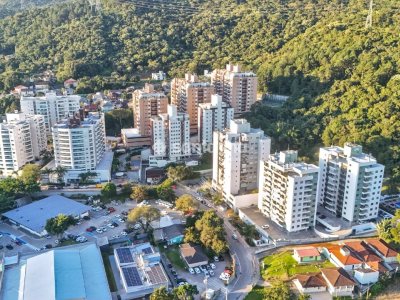Apartamento à venda com 68m², 2 quartos, 1 suíte, 2 vagas no bairro Itacorubi em Florianópolis - Foto 51