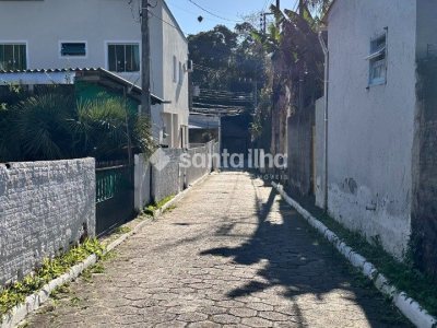 Casa à venda com 103m², 3 quartos, 1 suíte, 2 vagas no bairro Rio Tavares em Florianópolis - Foto 20
