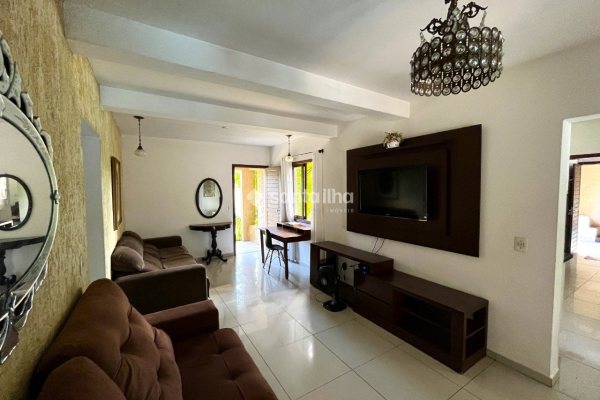 Casa para alugar ou comprar com 350m², 6 quartos, 2 suítes, 3 vagas no bairro Campeche em Florianópolis