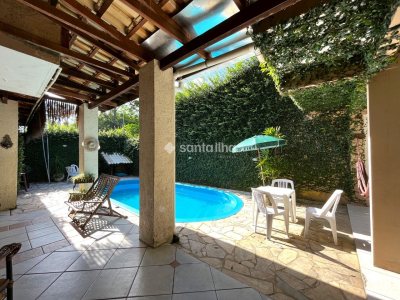 Casa para alugar ou comprar com 350m², 6 quartos, 2 suítes, 3 vagas no bairro Campeche em Florianópolis - Foto 2