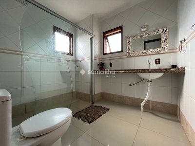 Casa para alugar ou comprar com 350m², 6 quartos, 2 suítes, 3 vagas no bairro Campeche em Florianópolis - Foto 10