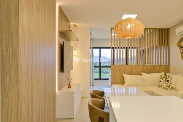 Studio à venda com 38m², 1 quarto, 1 suíte, 1 vaga no bairro Campeche em Florianópolis