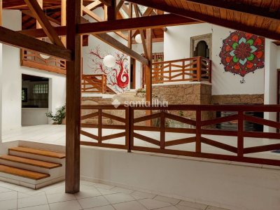 Casa à venda com 396m², 4 quartos, 4 suítes, 4 vagas no bairro Rio Tavares em Florianópolis - Foto 2