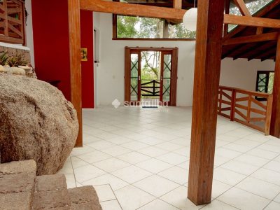 Casa à venda com 396m², 4 quartos, 4 suítes, 4 vagas no bairro Rio Tavares em Florianópolis - Foto 3