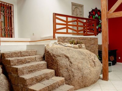 Casa à venda com 396m², 4 quartos, 4 suítes, 4 vagas no bairro Rio Tavares em Florianópolis - Foto 4