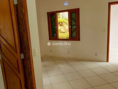 Casa à venda com 396m², 4 quartos, 4 suítes, 4 vagas no bairro Rio Tavares em Florianópolis - Foto 18