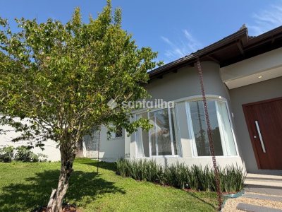 Casa à venda com 138m², 3 quartos, 1 suíte, 4 vagas no bairro Centro em Florianópolis - Foto 4