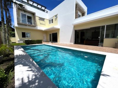 Casa em Condomínio para alugar com 576m², 3 quartos, 2 suítes, 4 vagas no bairro Morro das Pedras em Florianópolis - Foto 2