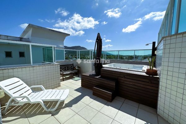 Cobertura à venda com 141m², 3 quartos, 1 suíte, 2 vagas no bairro Rio Tavares em Florianópolis
