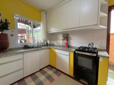 Casa para alugar com 85m², 2 quartos, 1 vaga no bairro Campeche em Florianópolis - Foto 7