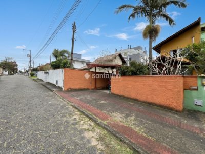Casa para alugar com 85m², 2 quartos, 1 vaga no bairro Campeche em Florianópolis - Foto 25
